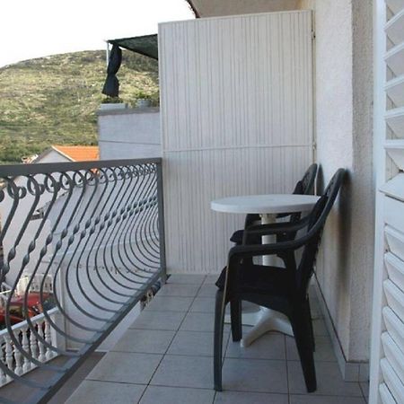 Apartments Mato Вис Экстерьер фото